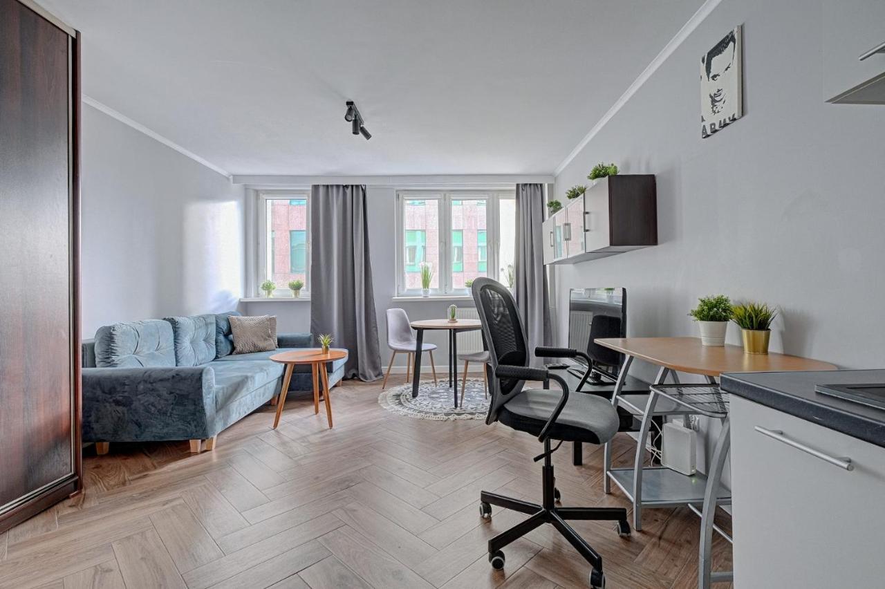 Apartment Studio In Amazing Location *