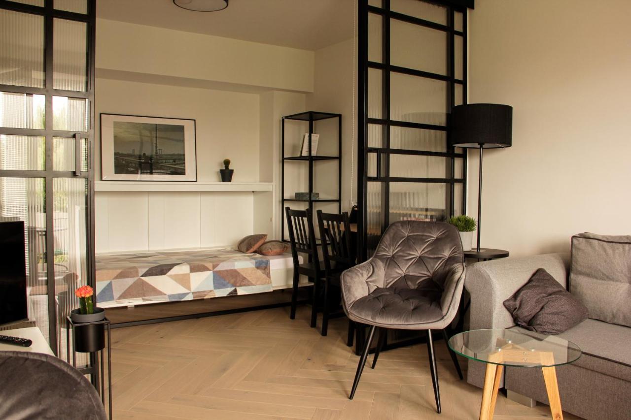 Luxurious, Spacious, Modern Gem. Great Location ! Apartment Warsaw