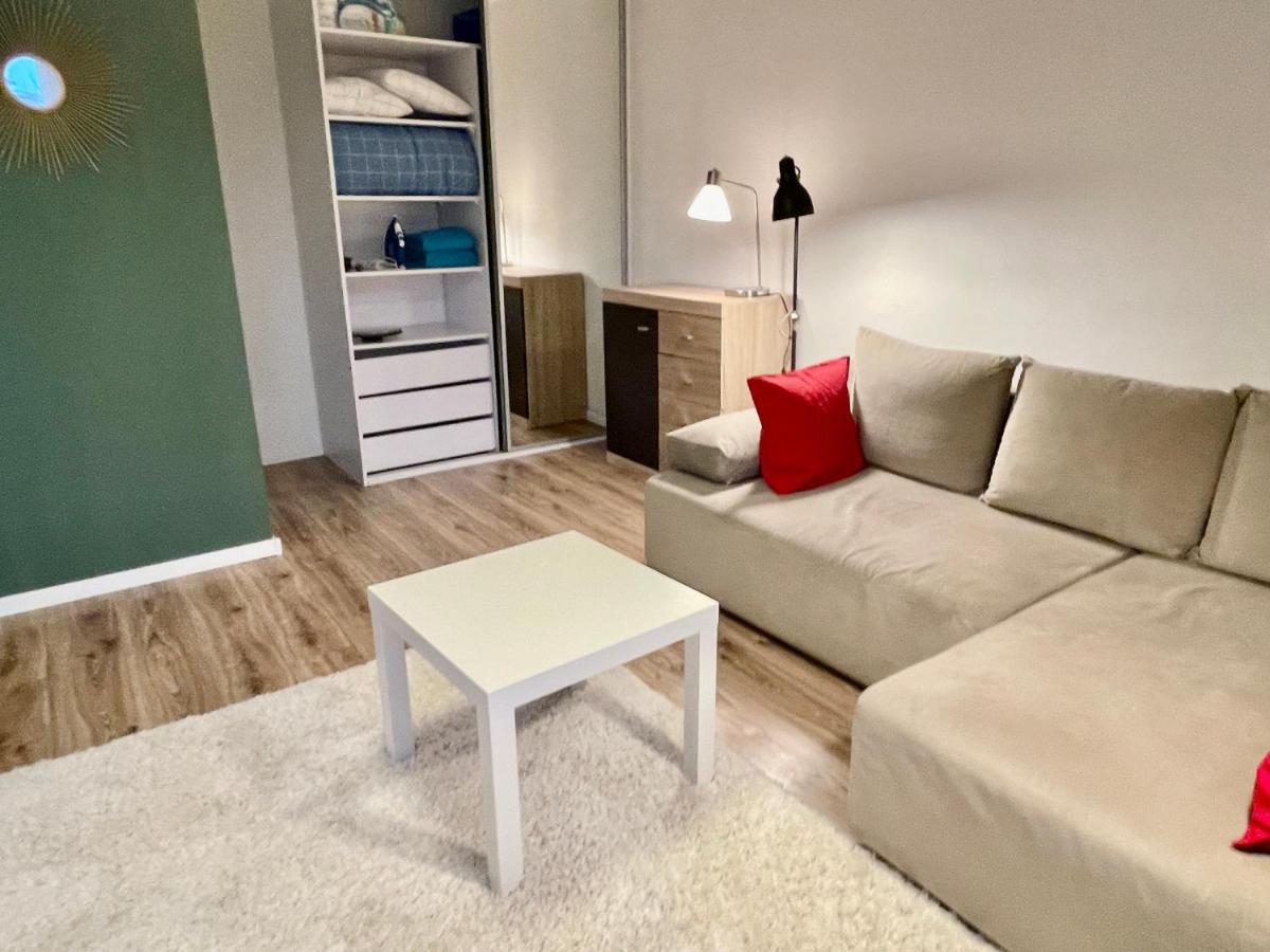 Apartment Metro Fast Wifi Tv'70 Netflix Hbo Appletv Warsaw