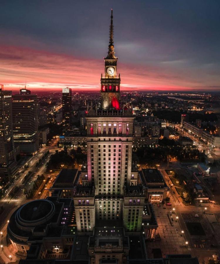 Apartment Super Rondo Onz Metro Nowe Wifi 300 Mb/s Aircondition Netflix Spotify Warsaw