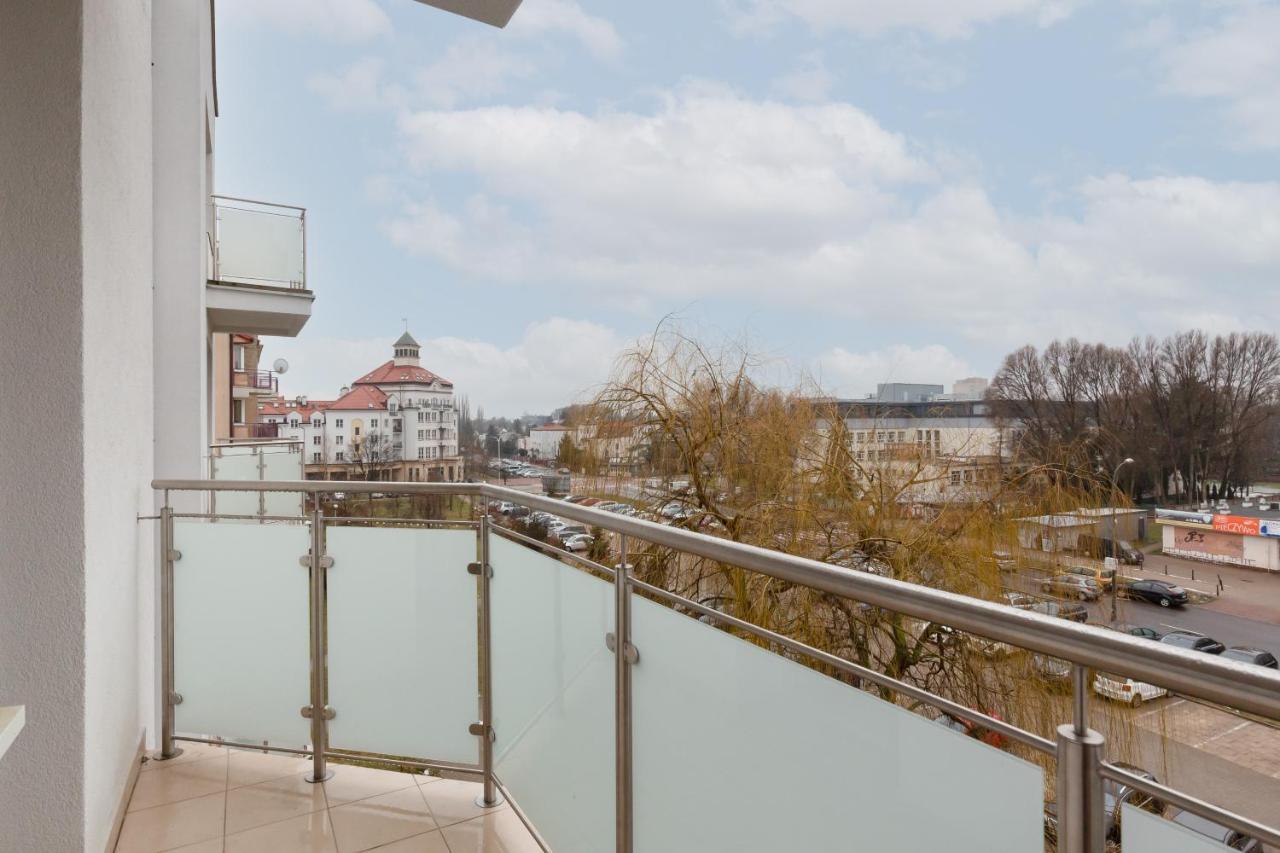 Duplex Near The Airport By Renters Apartment