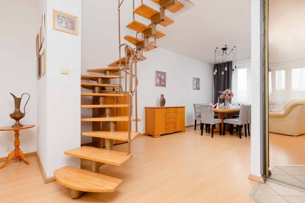 Duplex Near The Airport By Renters *