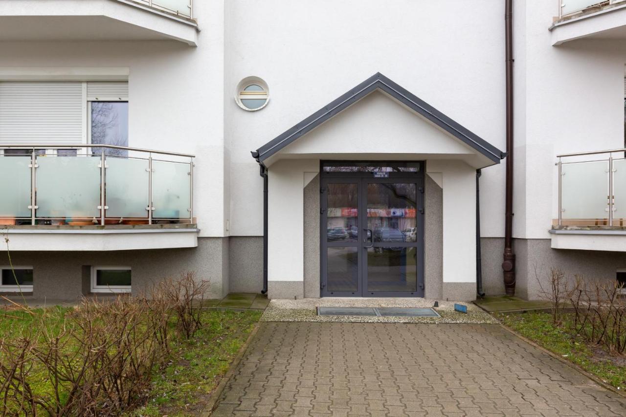 Apartment Duplex Near The Airport By Renters