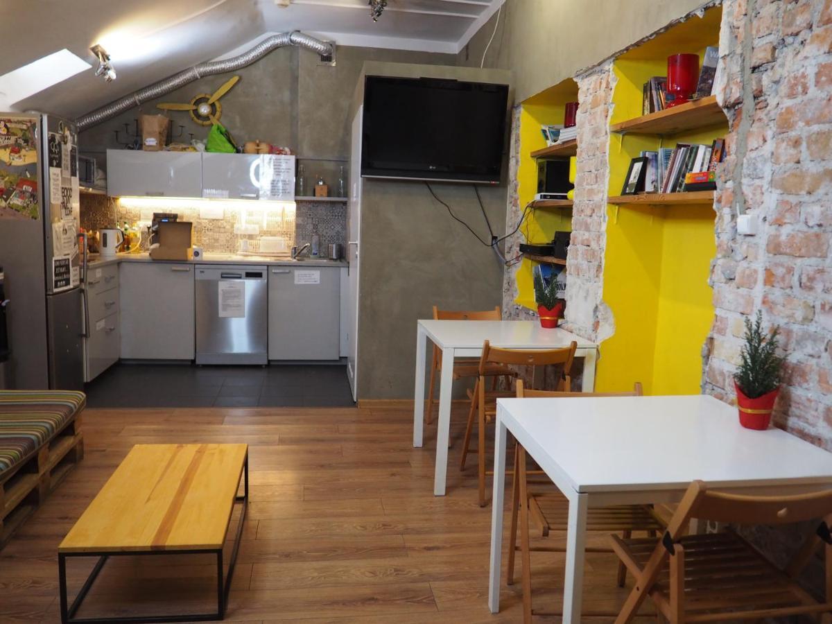 New World St Hostel And Private Room Hostel