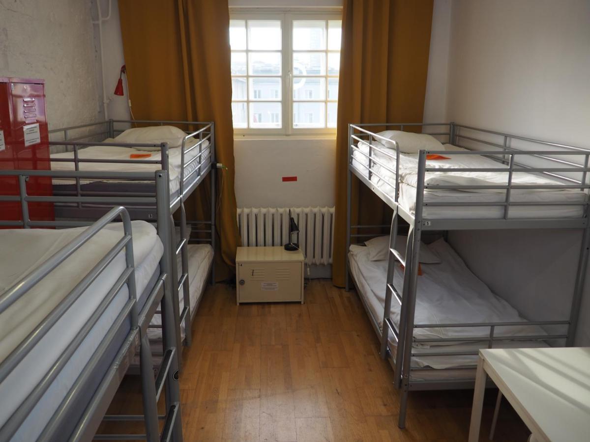 New World St Hostel And Private Room