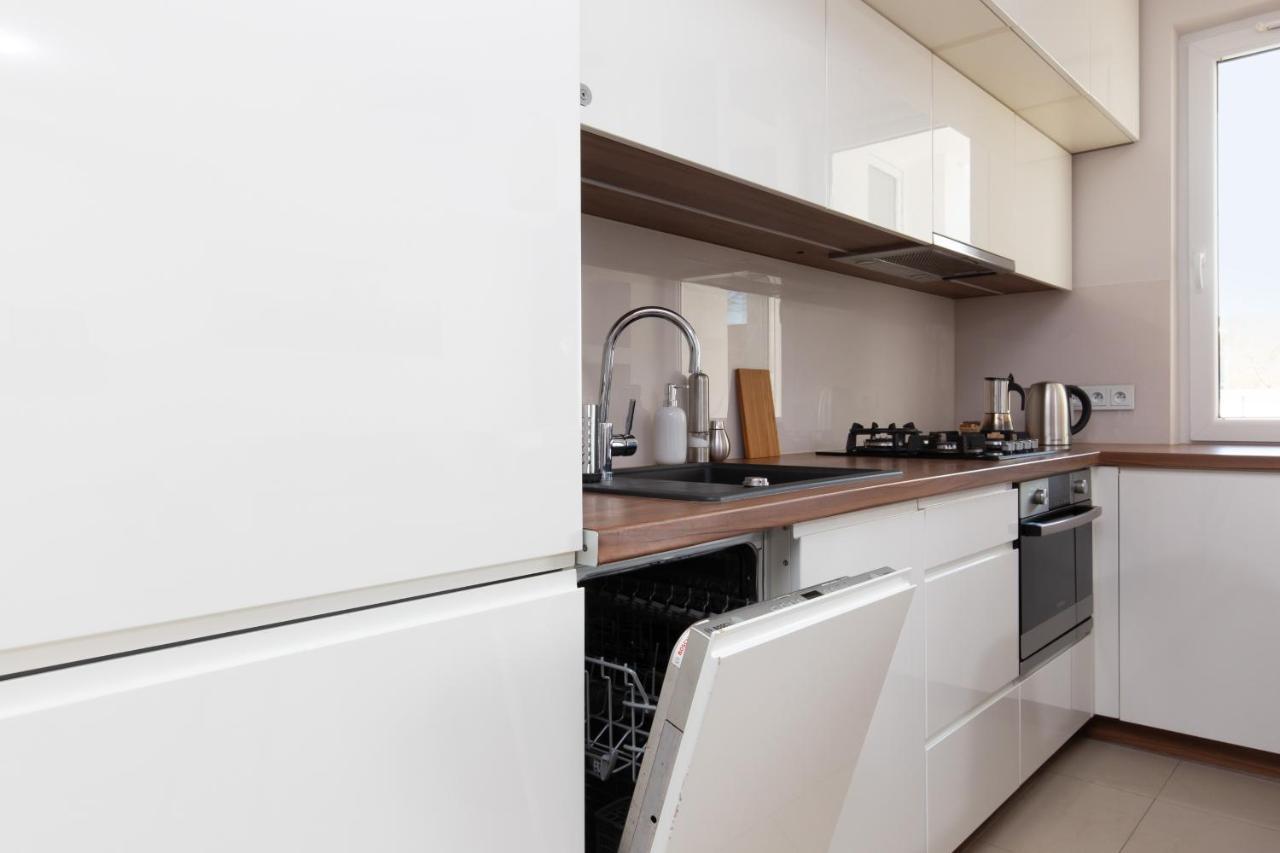 Family Saska Kepa By Renters * Warsaw