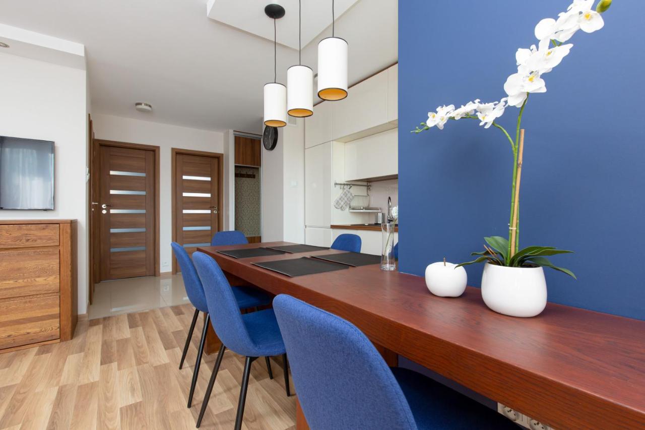 Family Saska Kepa By Renters Apartment *