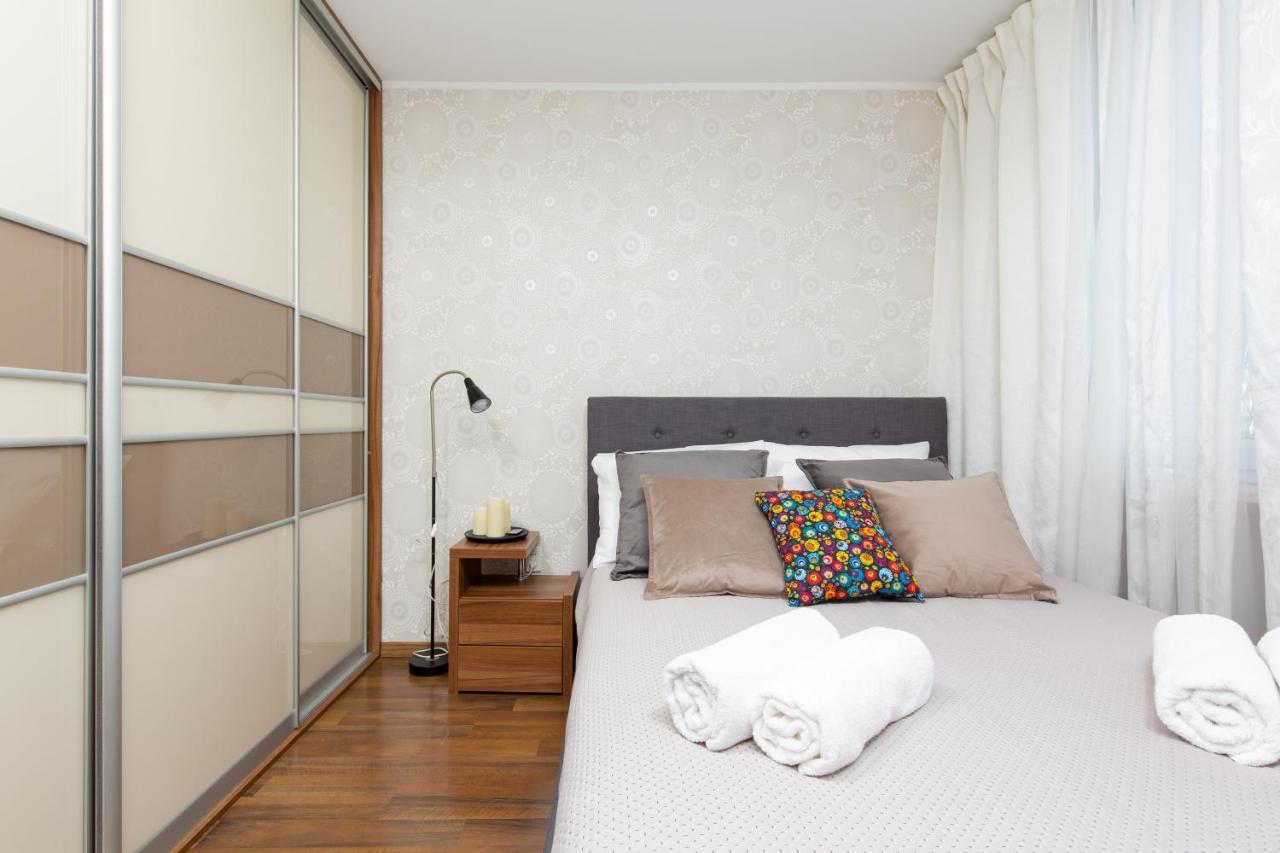 Family Saska Kepa By Renters Apartment *