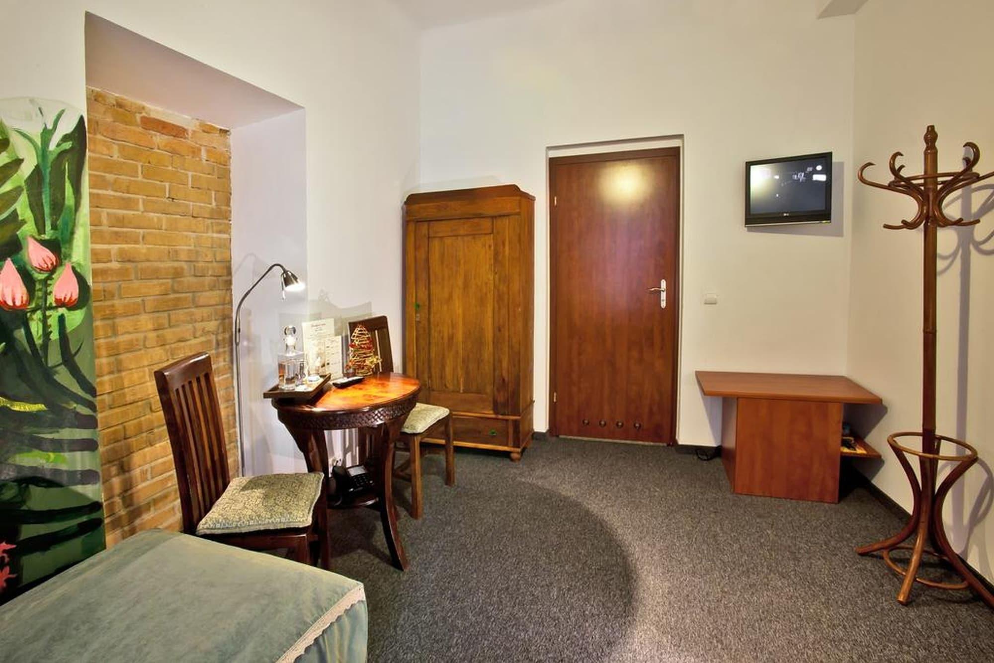 Castle Bed & Breakfast Warsaw