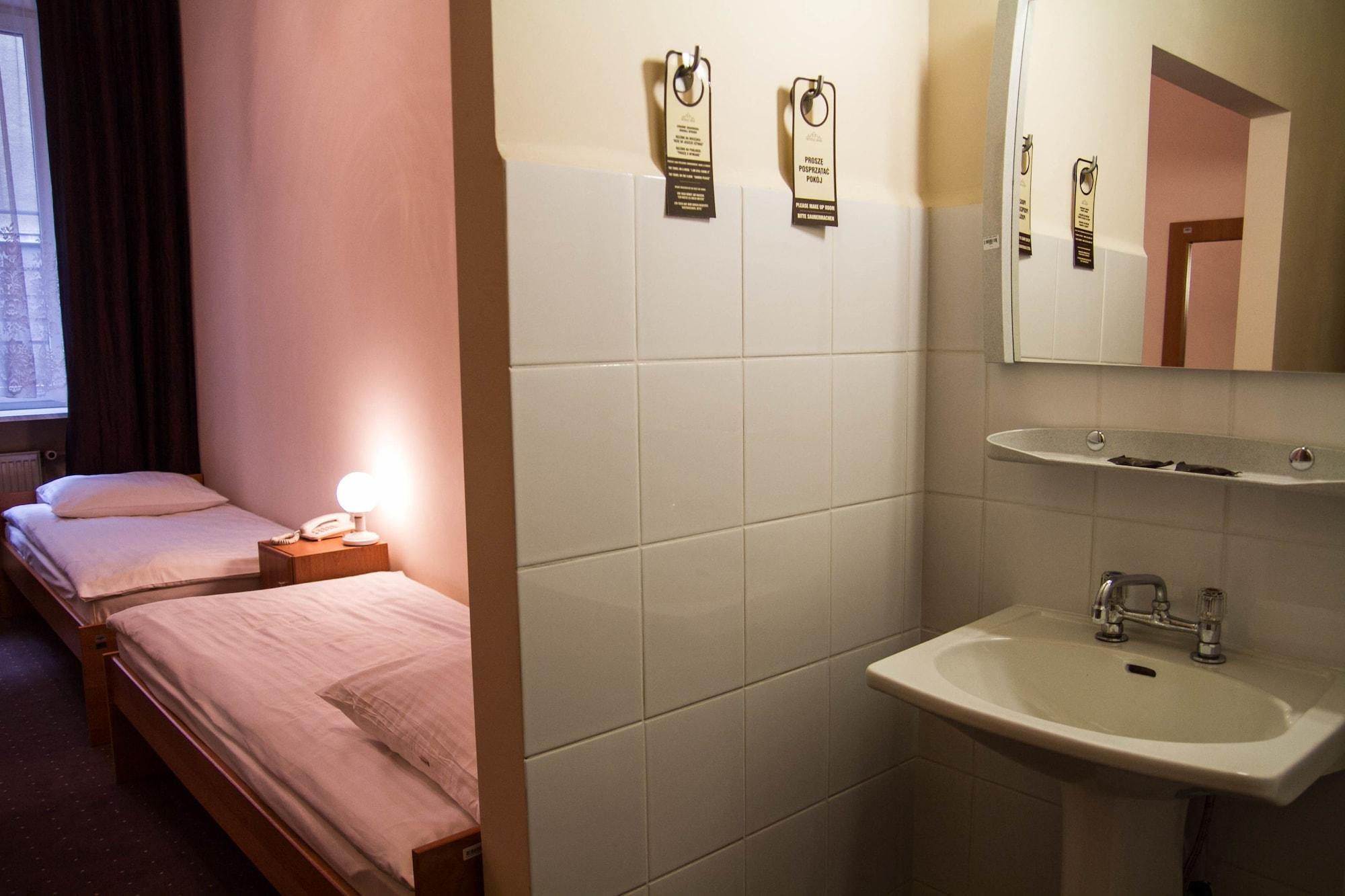 Hotel Mazowiecki Wow *