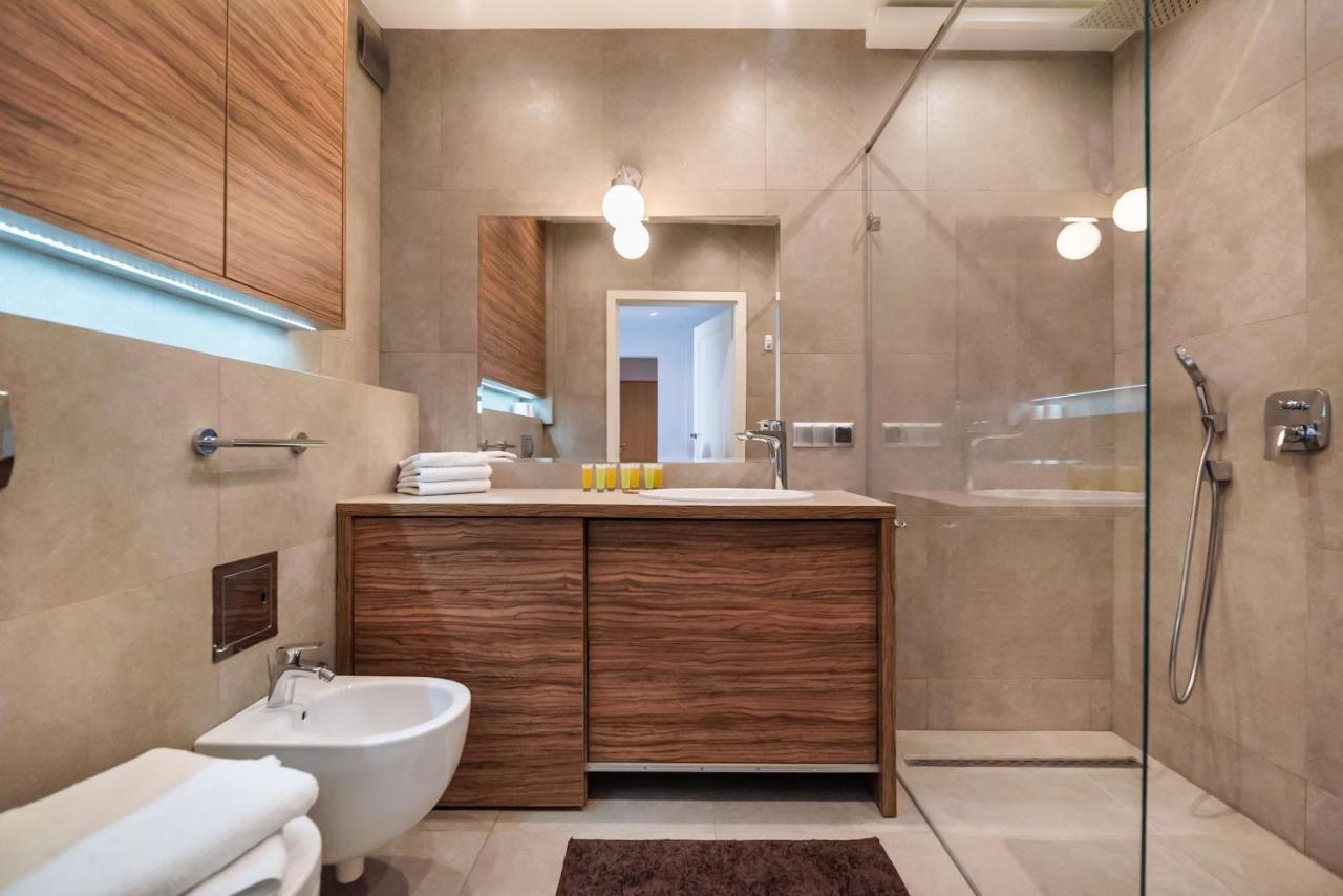 Centre Luxury Apartment