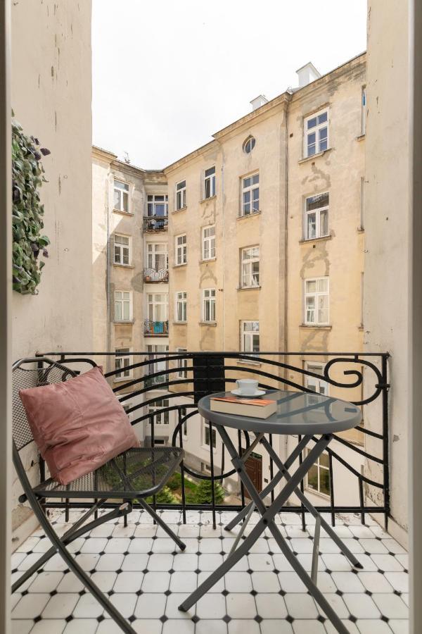 Marszalkowska 58 - Classy Two Bedroom With Balcony By Renters Apartment