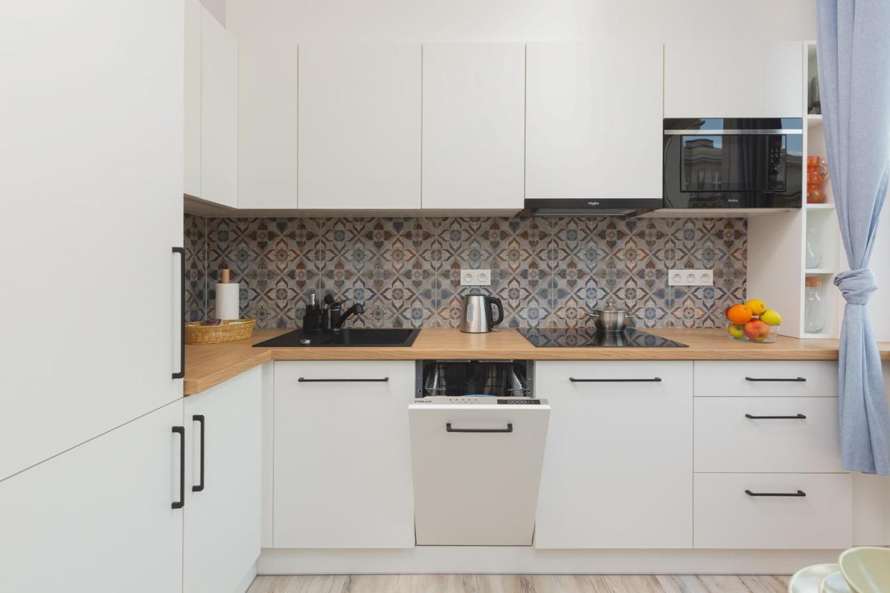 Apartment Center By Renters