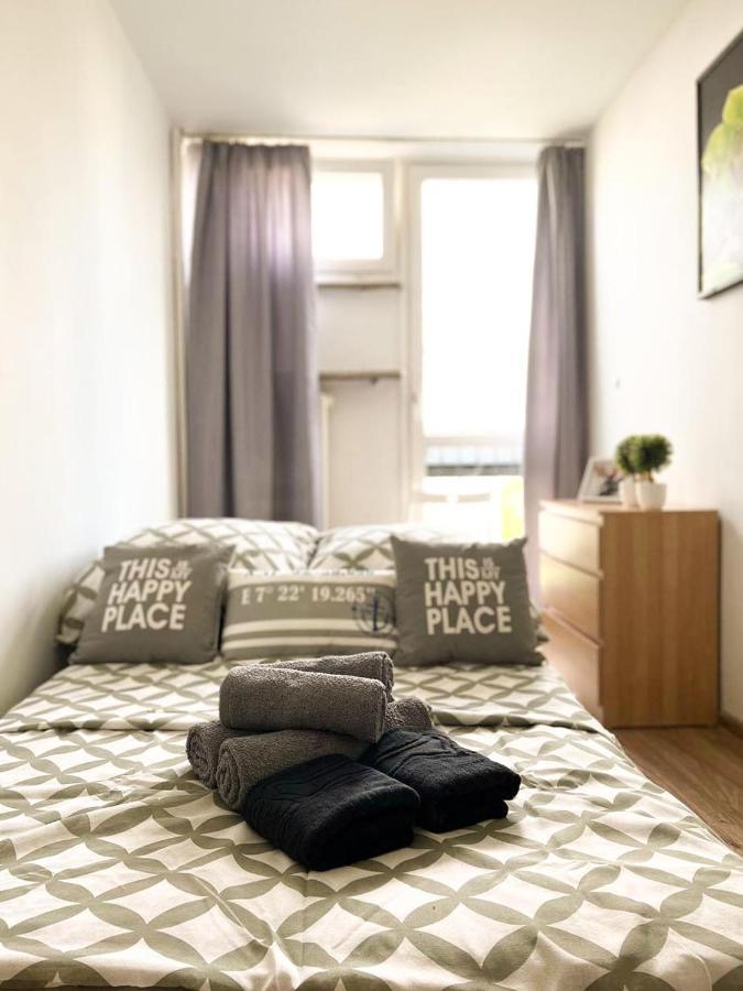 Lovely Double Bedroom In A Three-room In The Center Of Warsaw