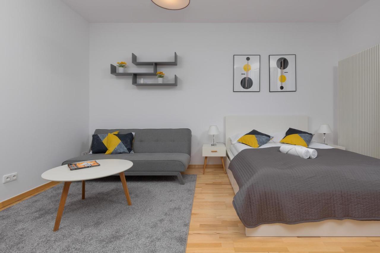 Apartment Kolejowa By Renters Warsaw