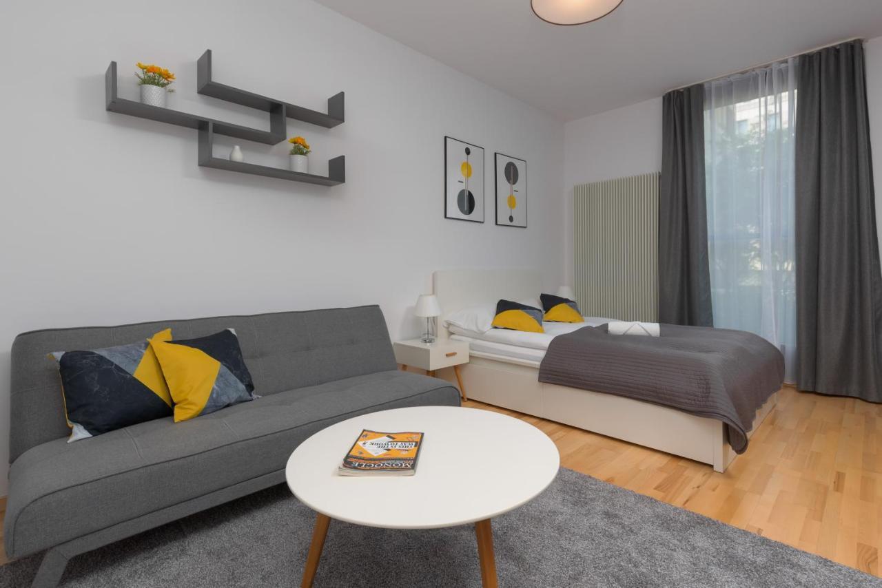 Apartment Kolejowa By Renters Warsaw