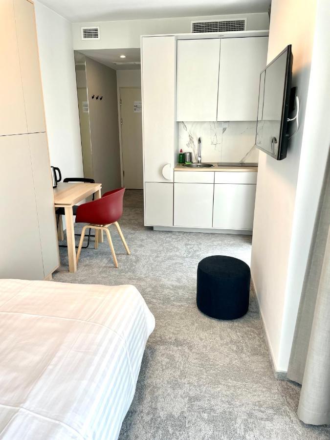 Wilanow Aparthotel Warsaw
