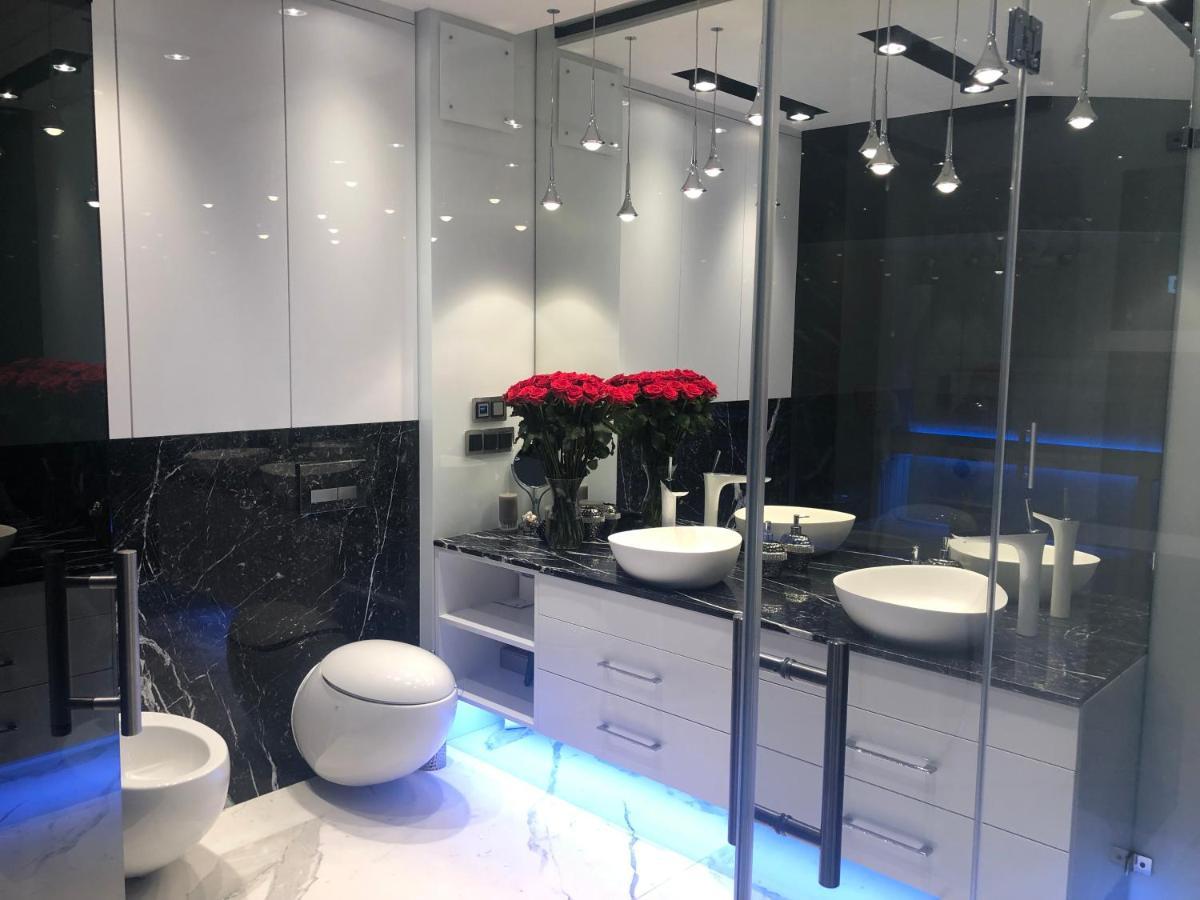 Luksusowy Apartament Z Sauna, Jacuzzi I Ogrodem * Warsaw