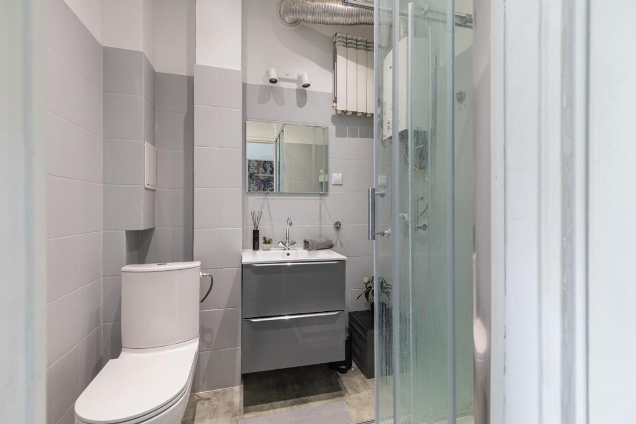 Superapart Zelazna 29 *