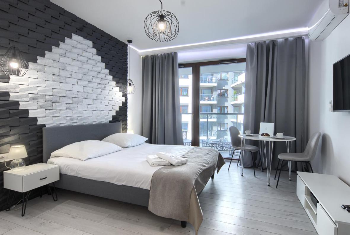 Wola Luxury *