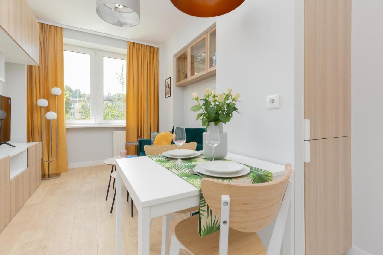Căn hộ Karolkowa By Renters Warsaw
