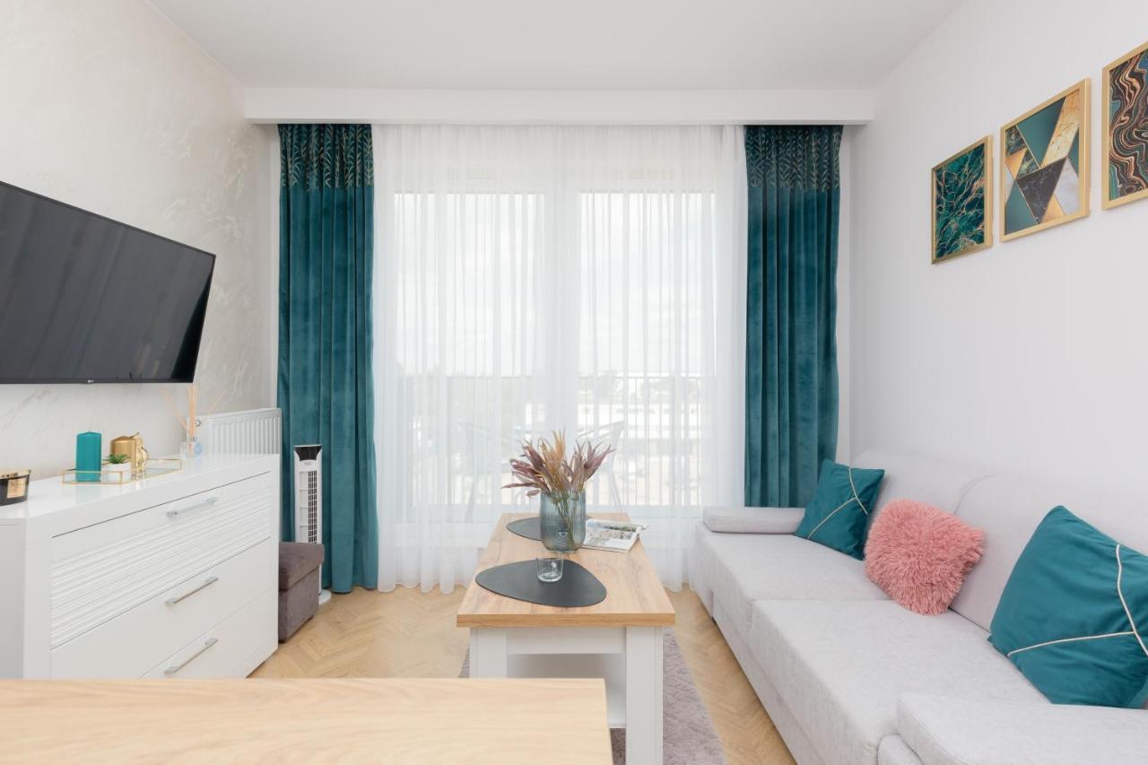 Kotsisa With Parking By Renters * Varsóvia