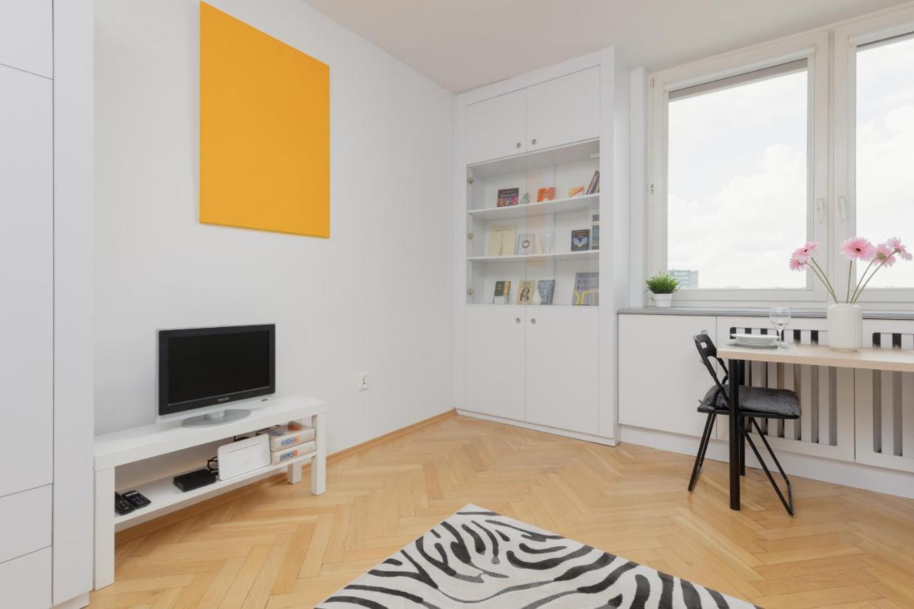 Metro Plac Wilsona Studio Zoliborz By Renters