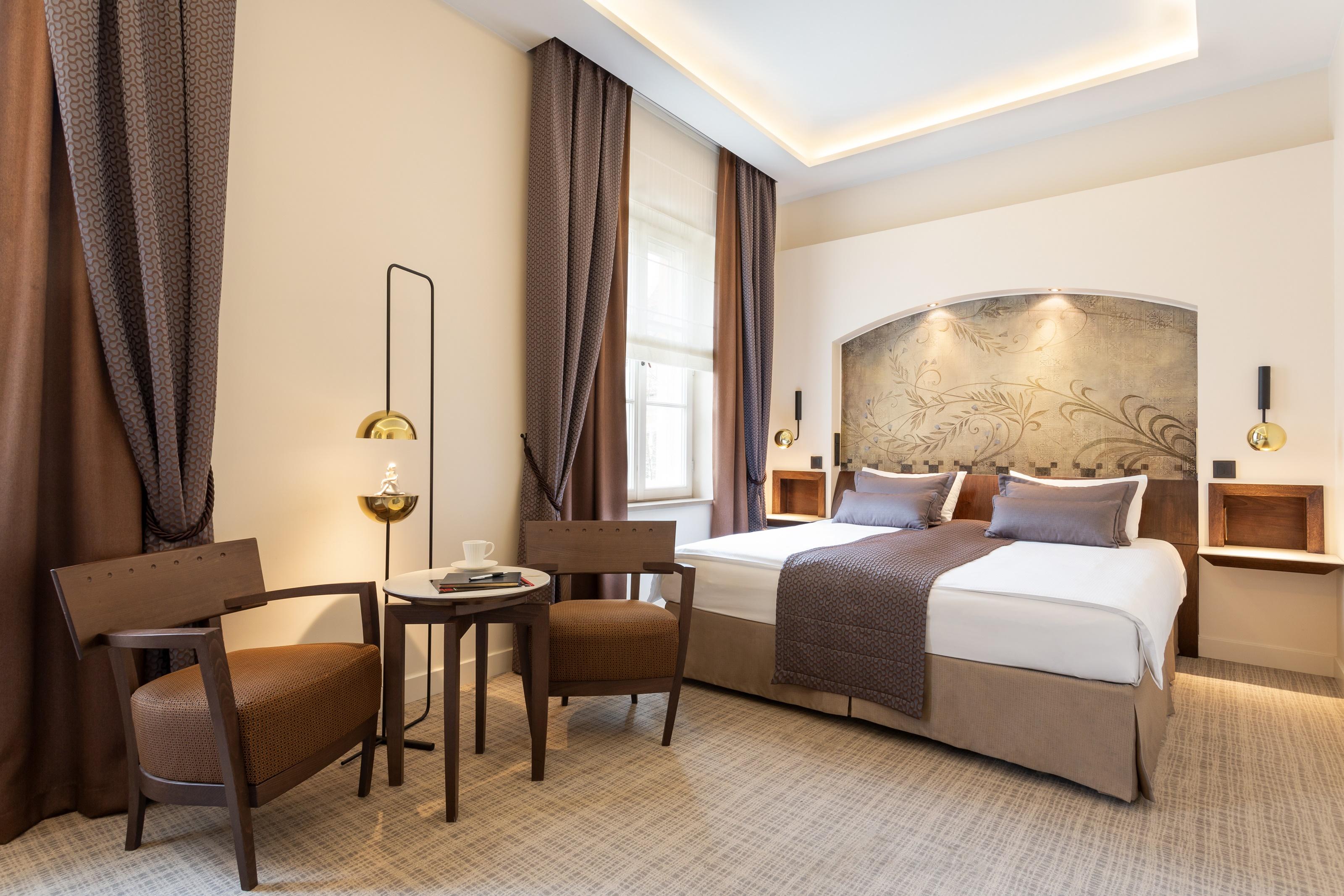 Hotel Mamaison Le Regina 5*