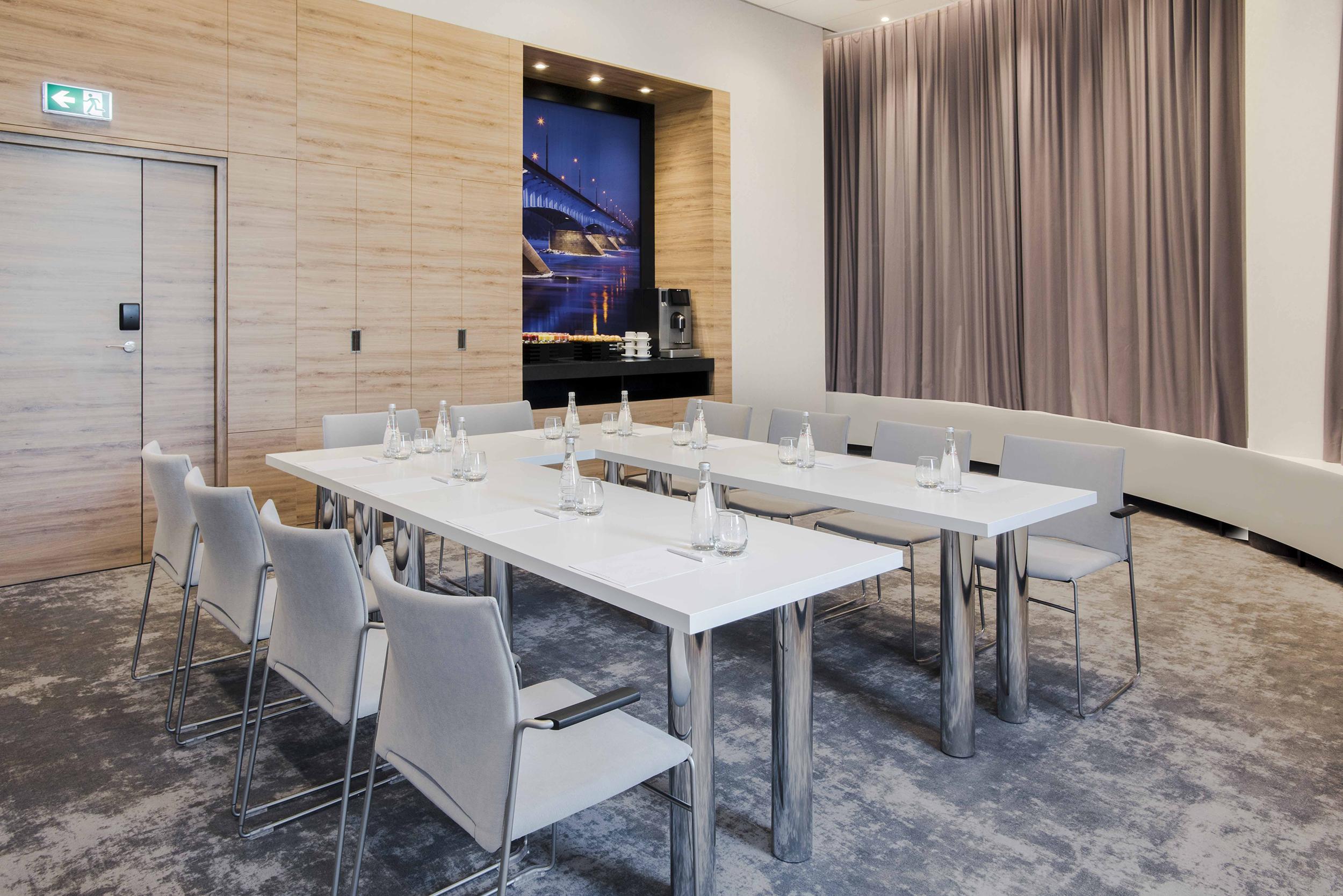 Golden Tulip Airport 4* Warschau