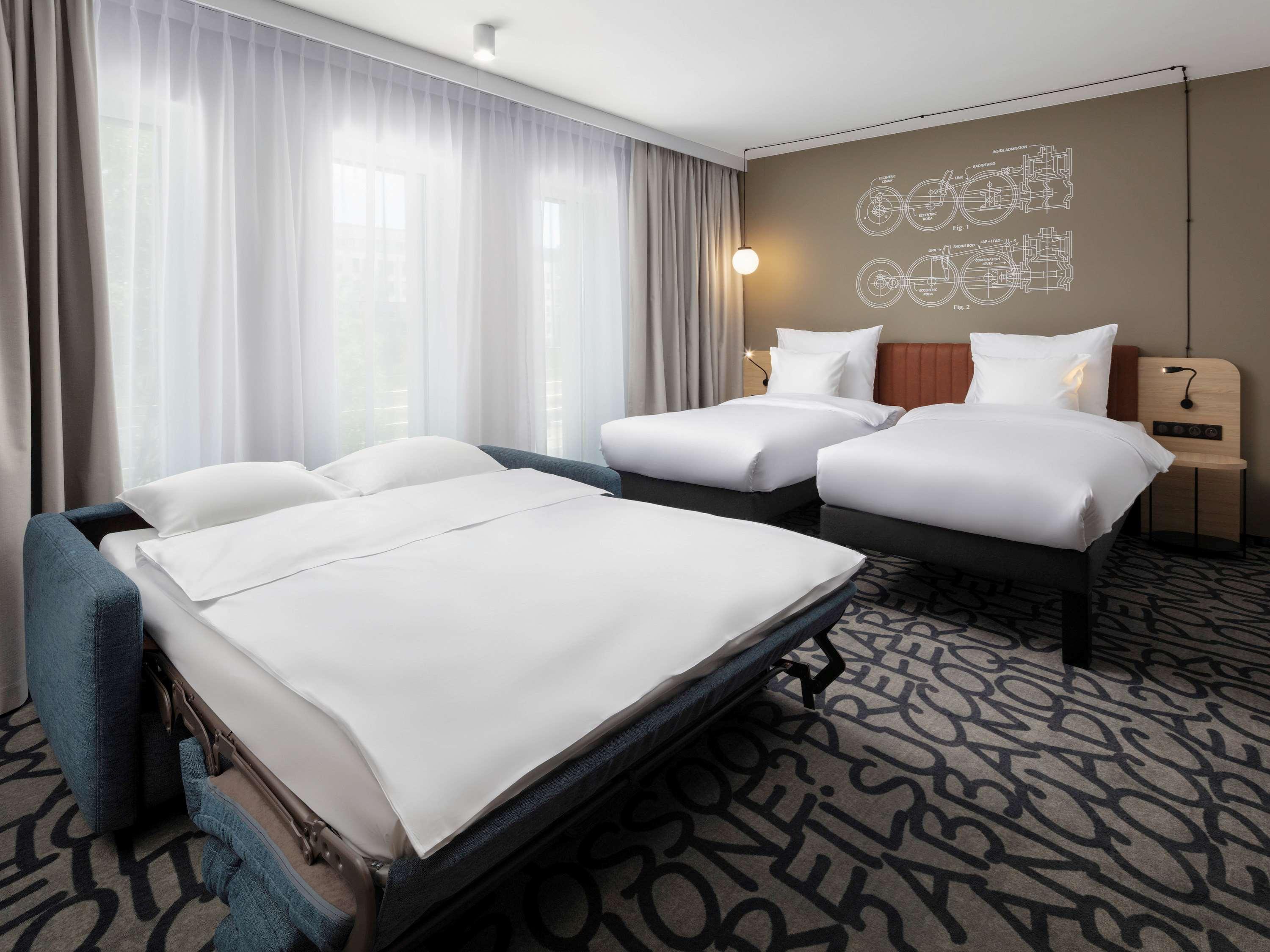 Mercure Ursus Station 4*