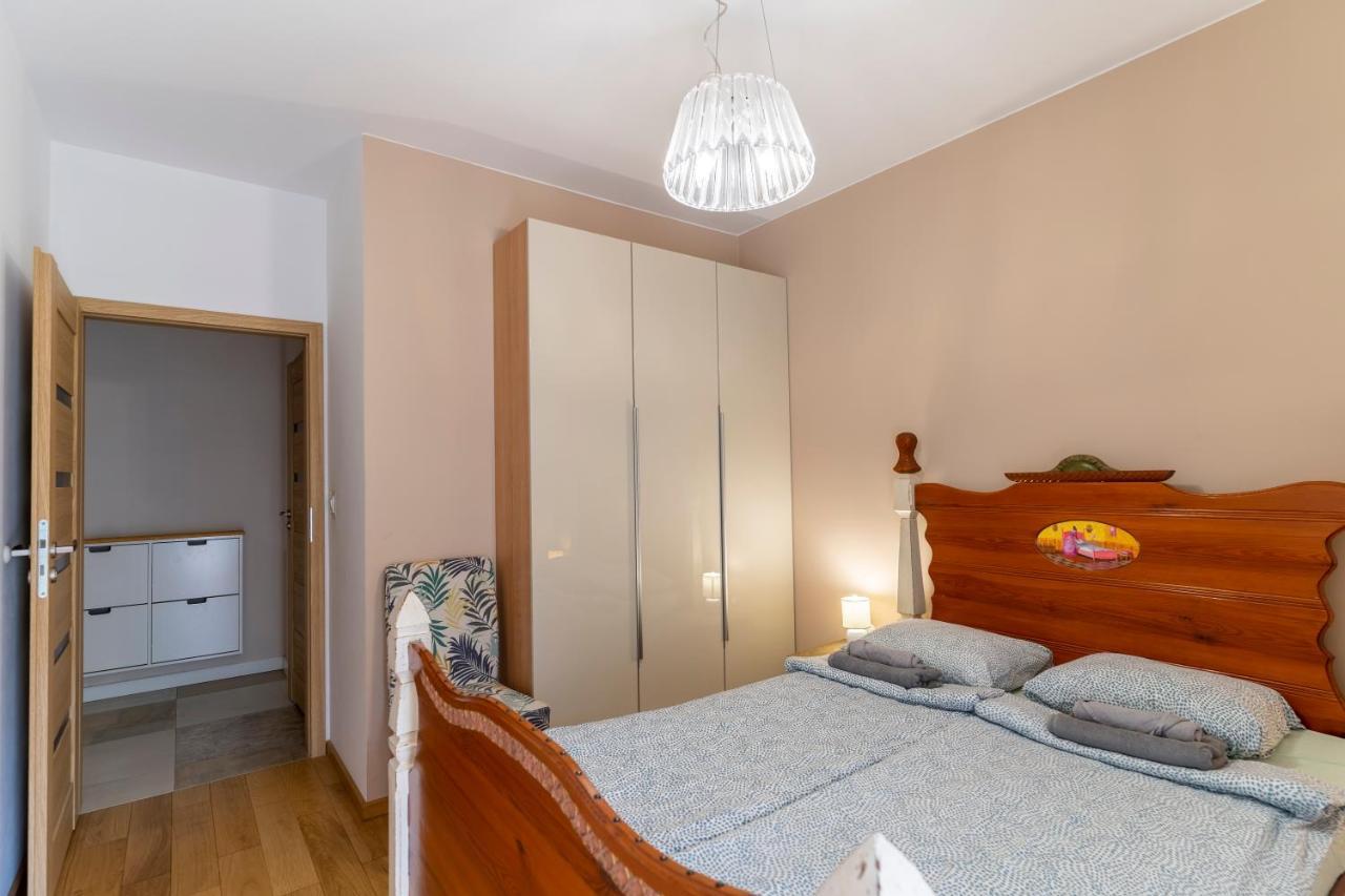 Apartment First -- Zoliborz 1 *