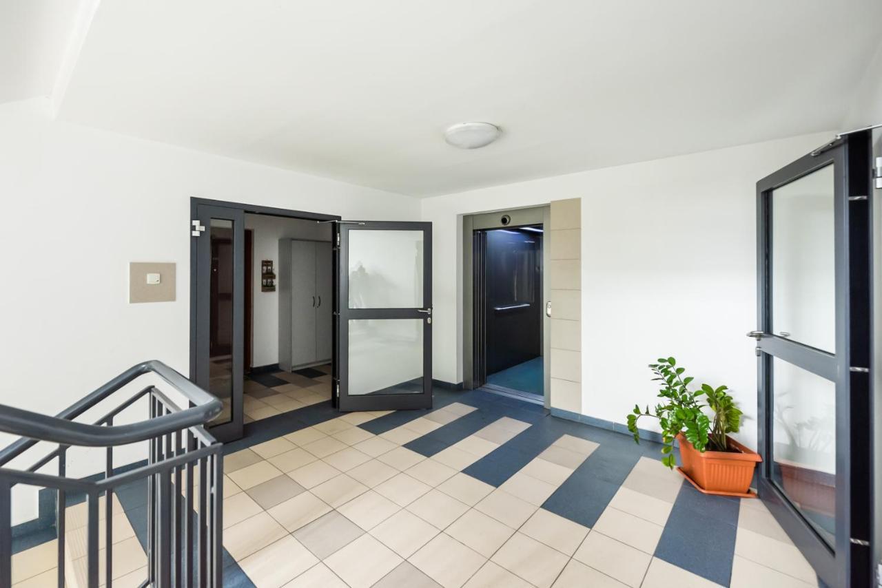 Ursus Pleasant Apartament *