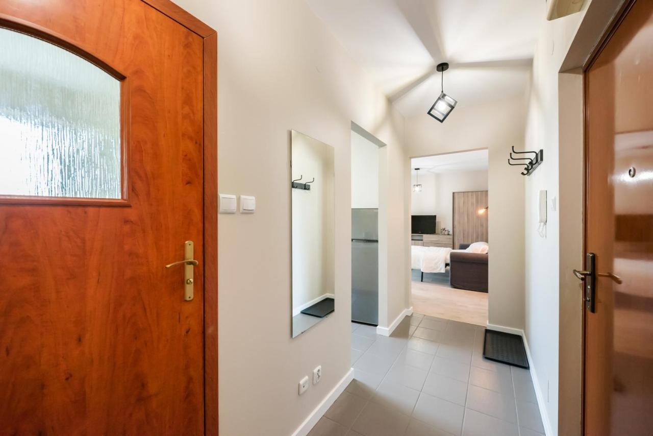 Ursus Pleasant Apartament *
