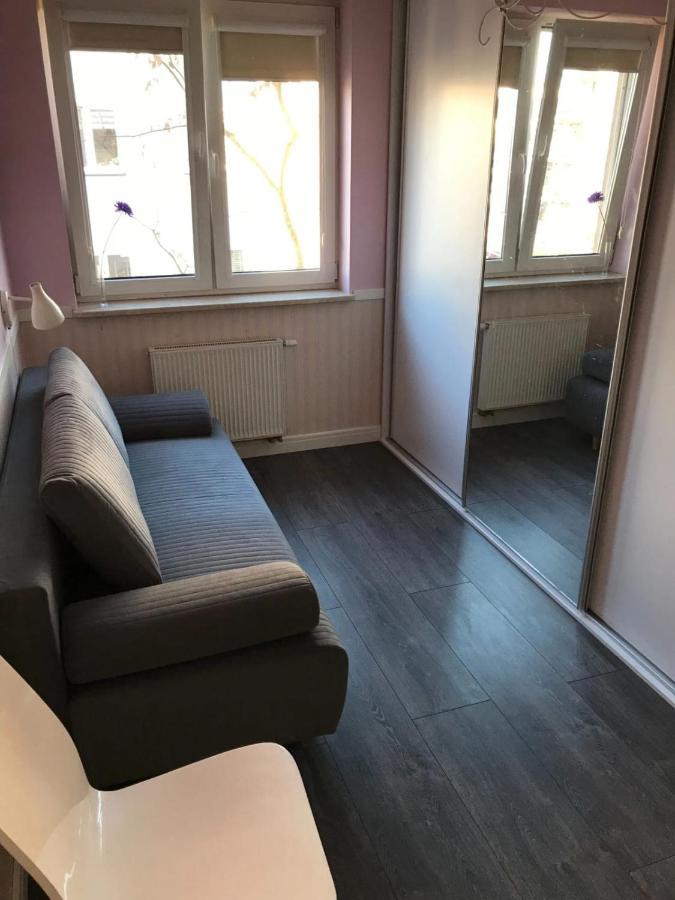 Apartamento Pokoj Z Lazienka Na Doby Wawer *