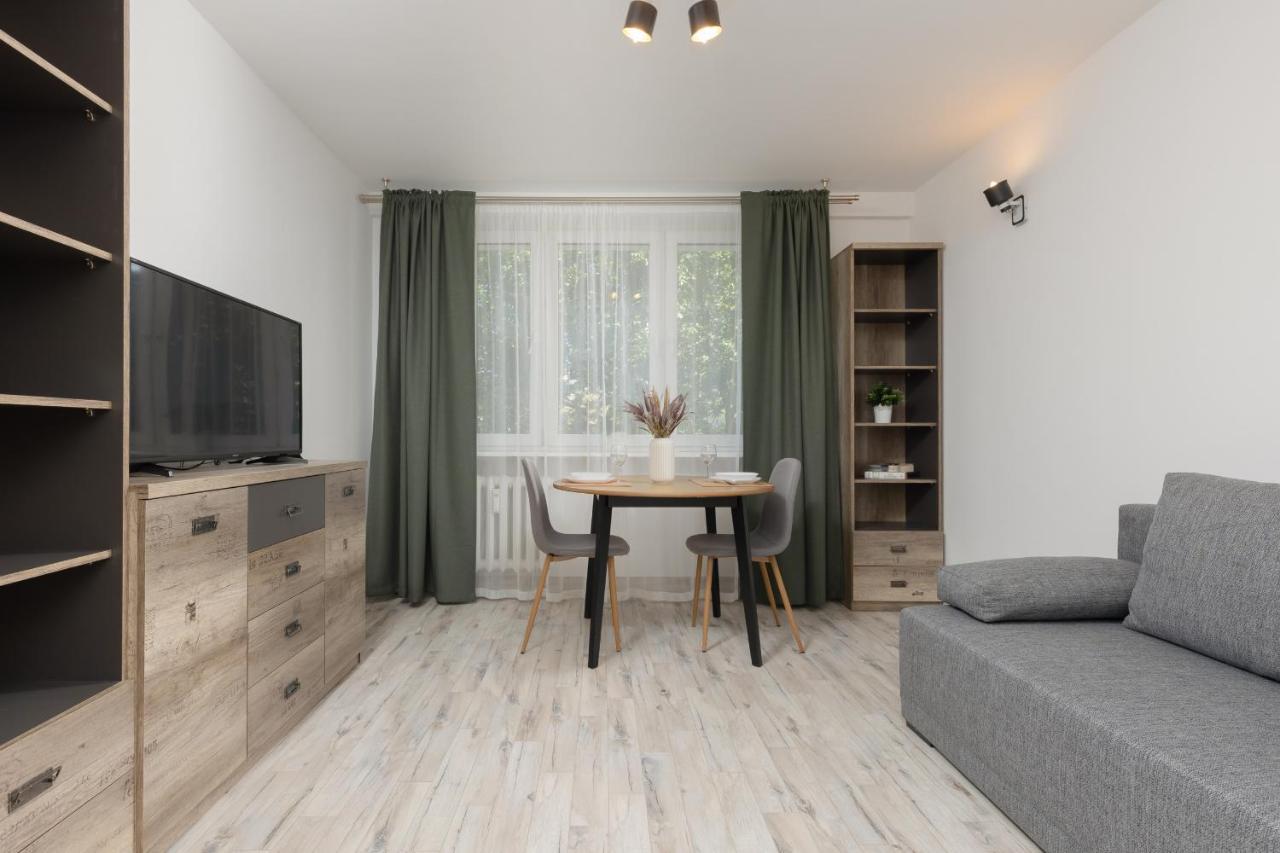 Studio Wlochy 1 Sierpnia By Renters Apartment *