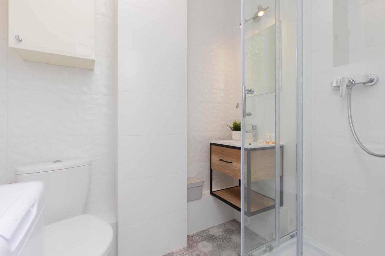 Studio Wlochy 1 Sierpnia By Renters * Warsaw