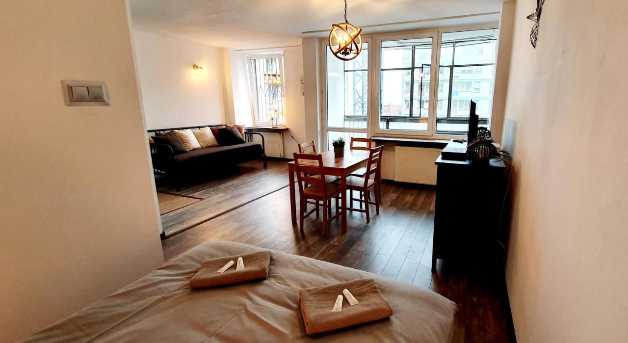 Fast Internet, 40m2studio, Balcony, Alejas.60a M84 Apartment *