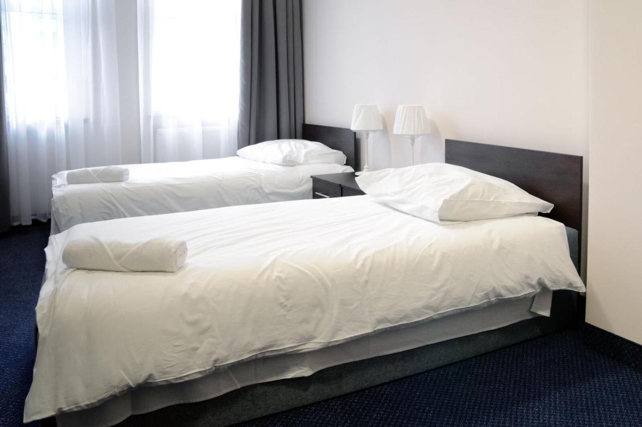 Baza Hotelowa Bobrowiecka 9 Holiday park 3*