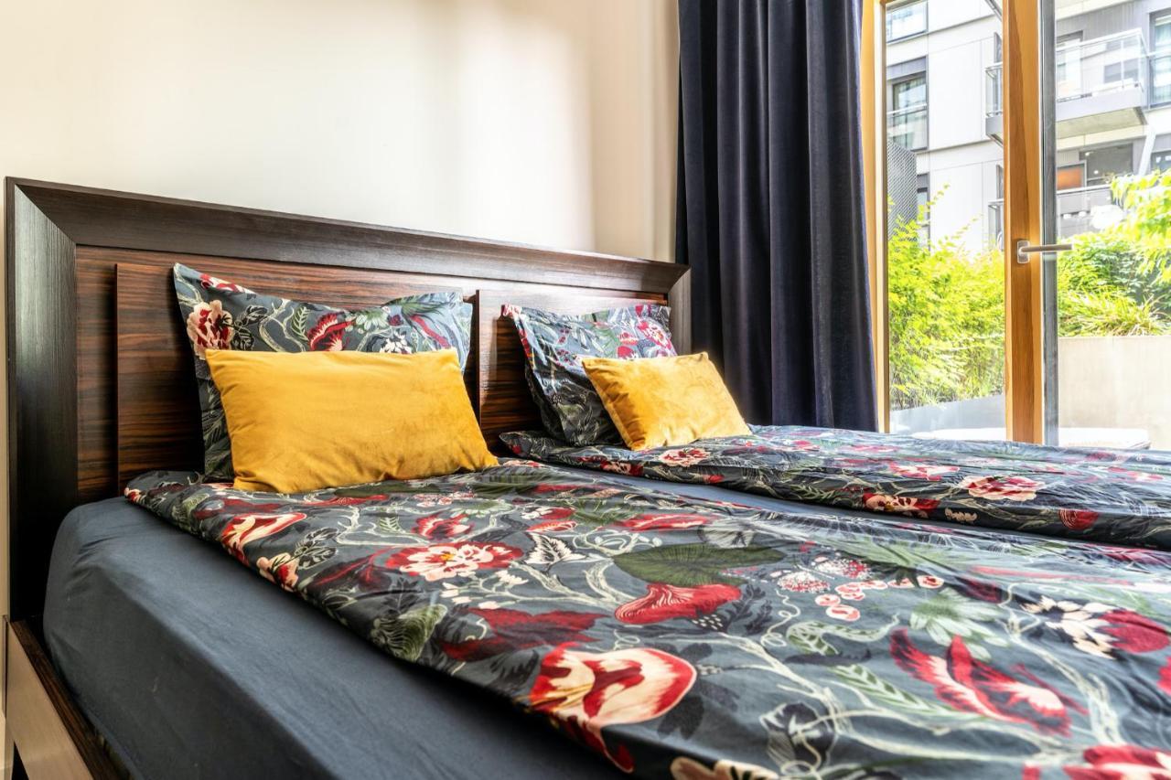 Apartment Luxury Mennica - Golden - Center Warsaw