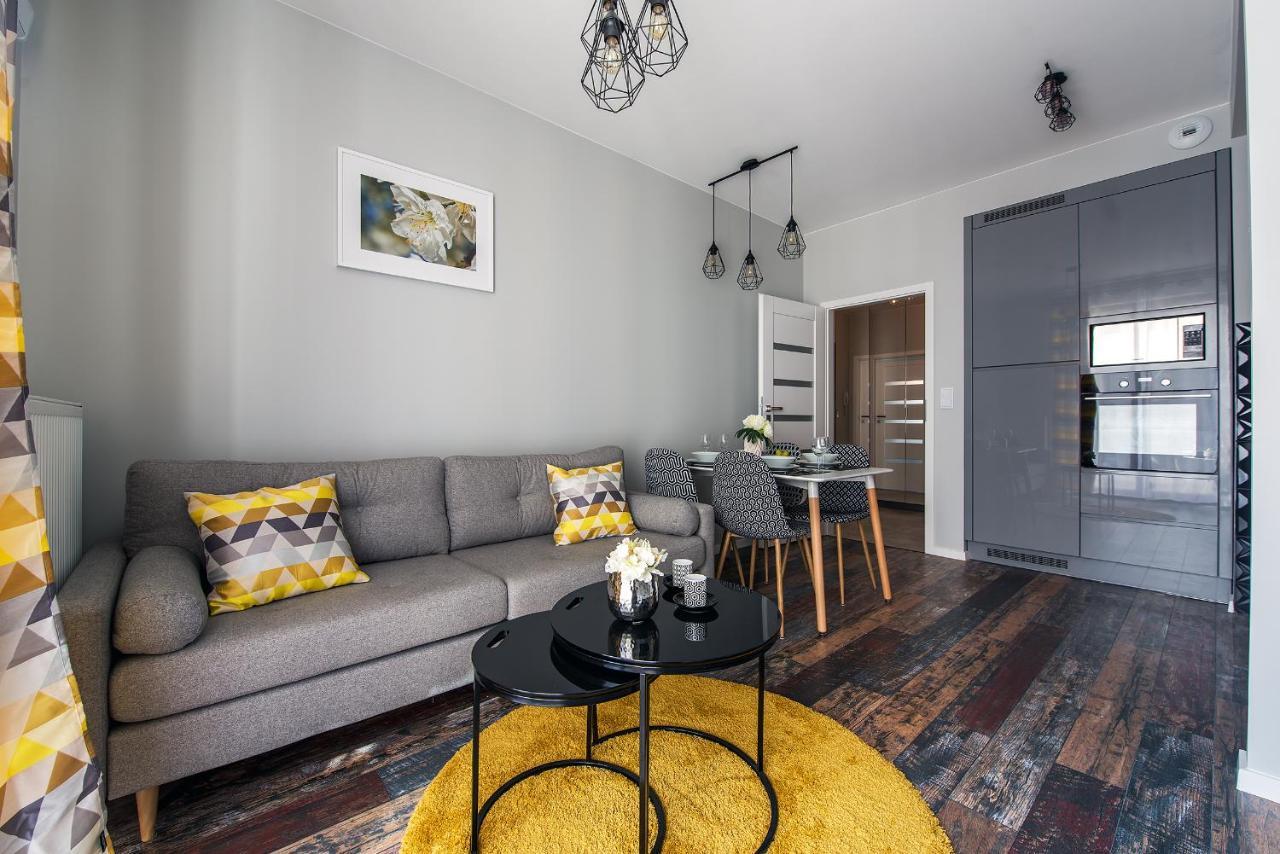 Close To Chopin Airport, Moduo Cybernetyki, Free Parking By Cosmo Spirit Apartment Warsaw