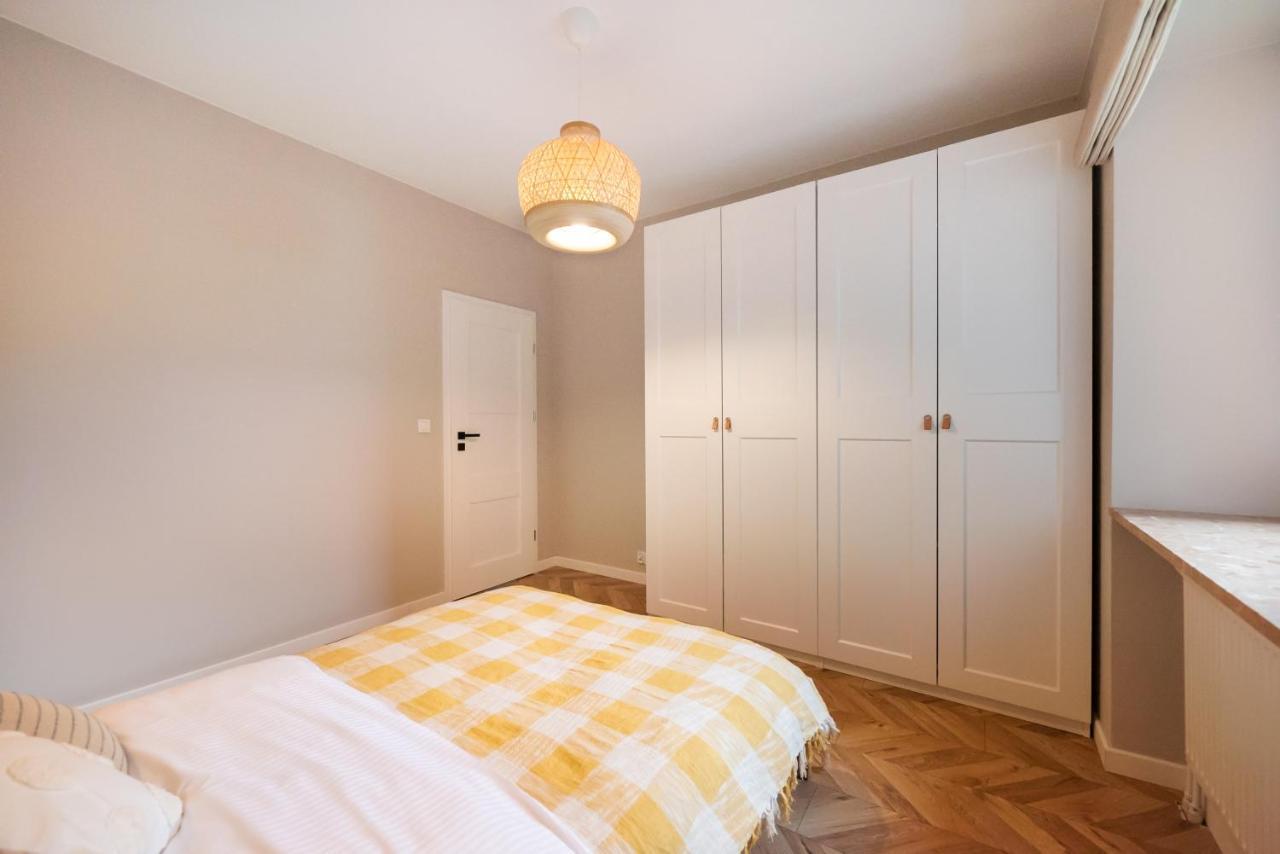 Apartament Metro Bemowo Emerald