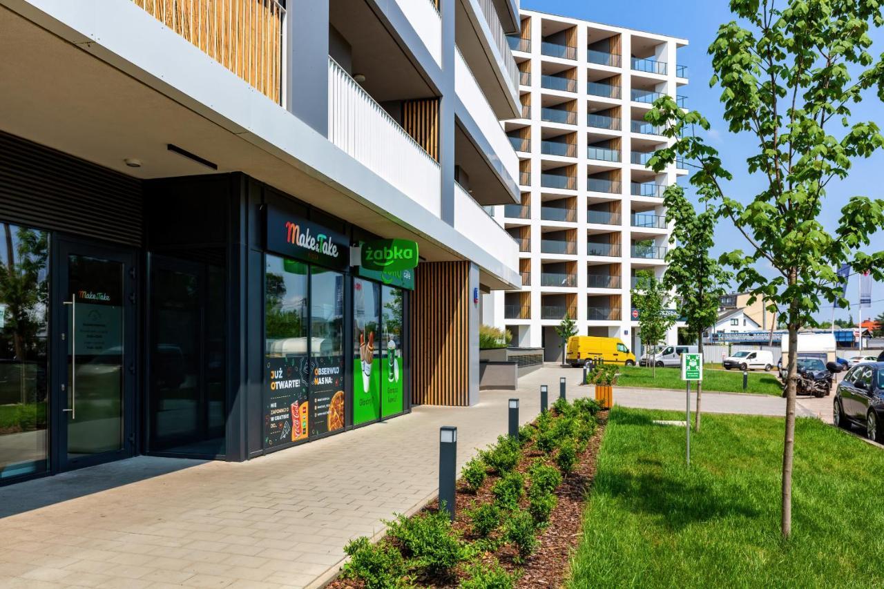 Studio With Balcony Kokoryczki By Renters Warszawa