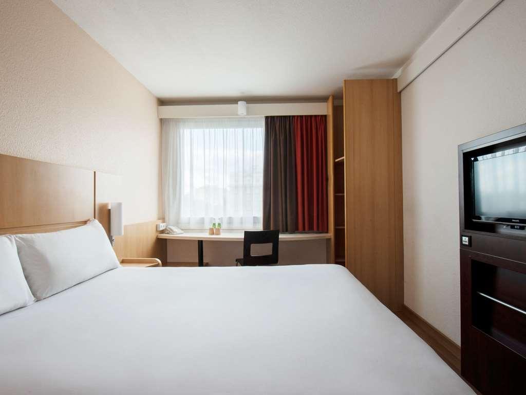 Ibis Stare Khách sạn 3*