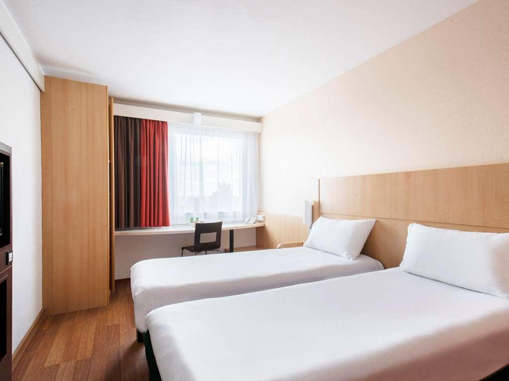 Ibis Stare Khách sạn 3*