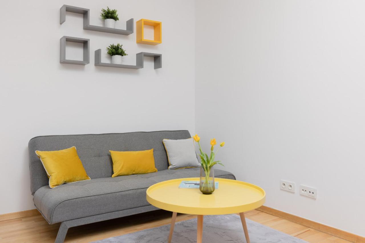 Wola Near Nocny Market By Renters Apartment Warsaw