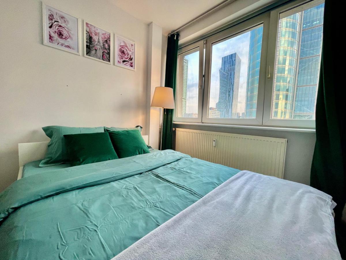 4 Rondo 1 Metro Wifi 65'tv Netflix Hbo Appletv Disney+ Apartment *