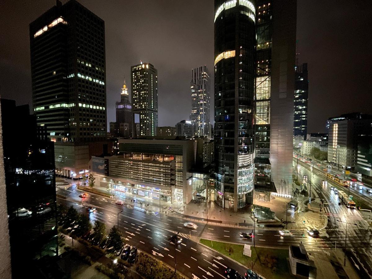 4 Rondo 1 Metro Wifi 65'tv Netflix Hbo Appletv Disney+ Apartment Warsaw