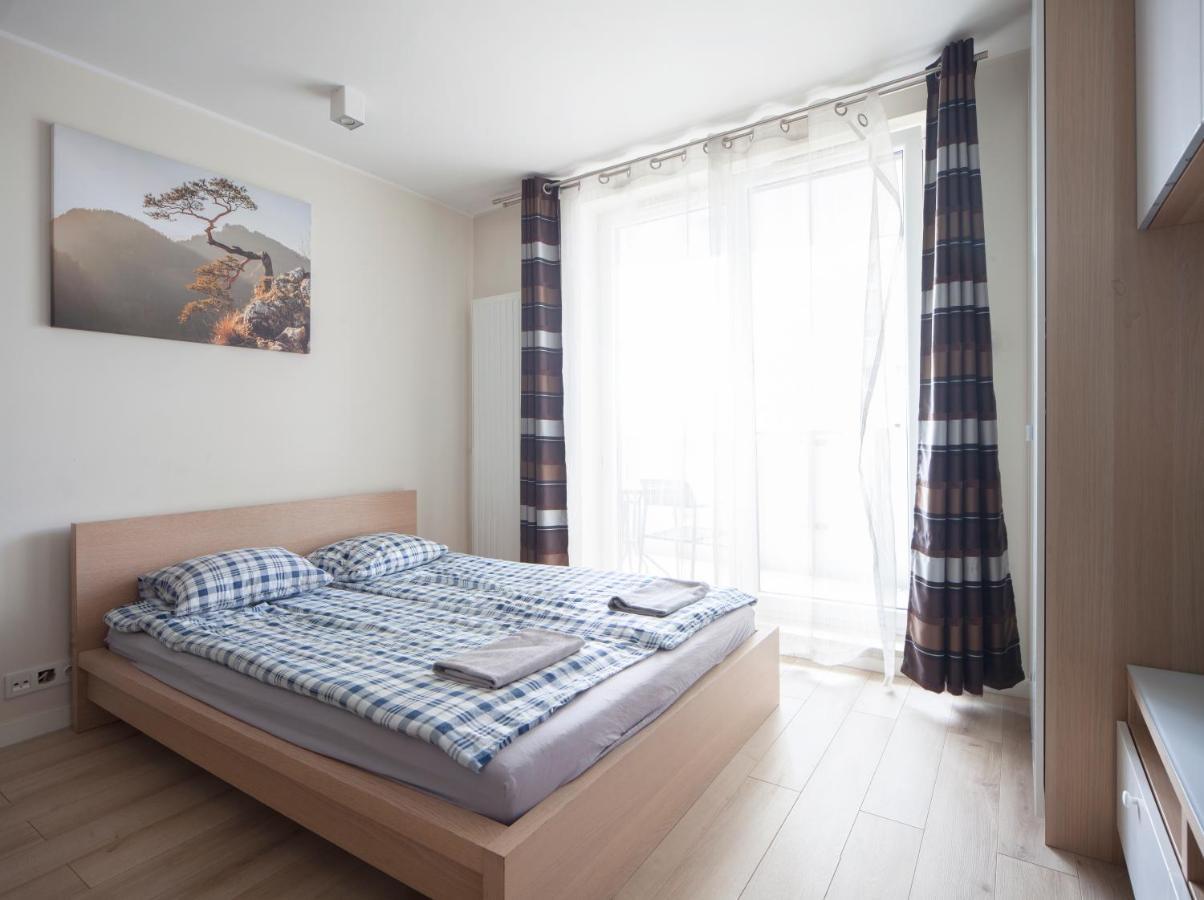 Metro Wilanowska Aparts Apartment *
