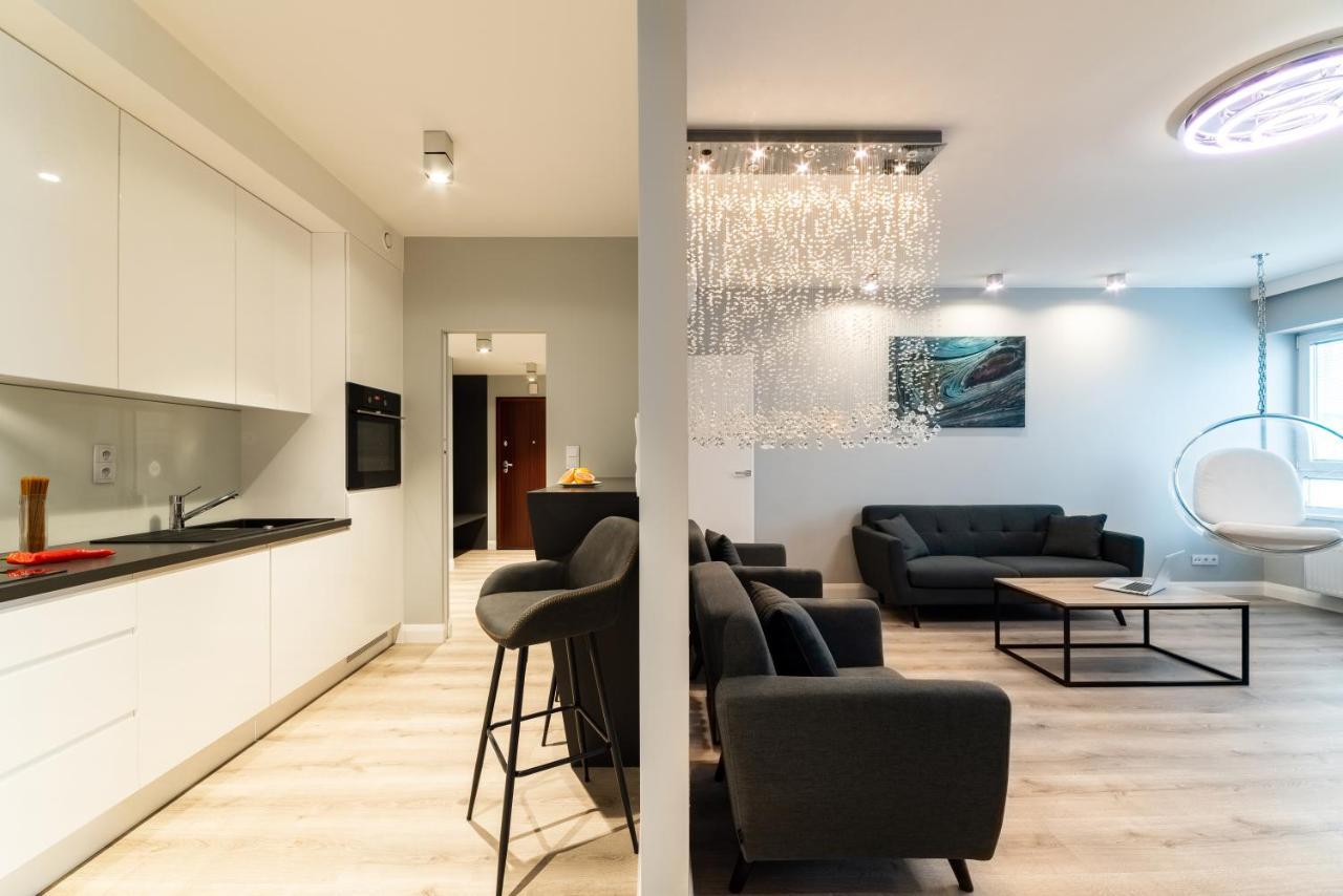 Platinum Towers E-apartments