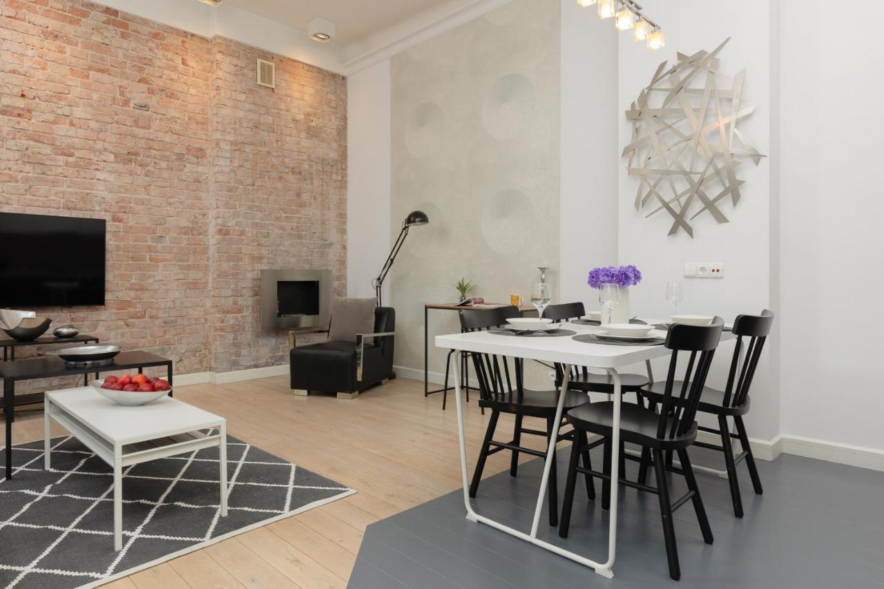 Western Side Of Vistula River Radna By Renters Apartment *